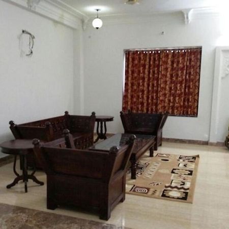 Tej Mahal Palace Bandikui Exterior foto