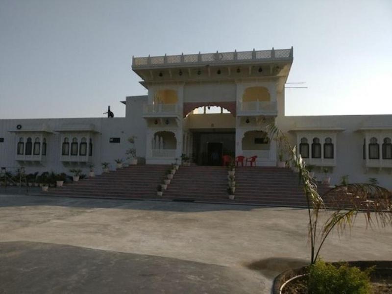 Tej Mahal Palace Bandikui Exterior foto