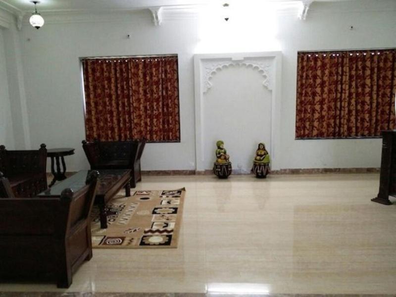 Tej Mahal Palace Bandikui Exterior foto